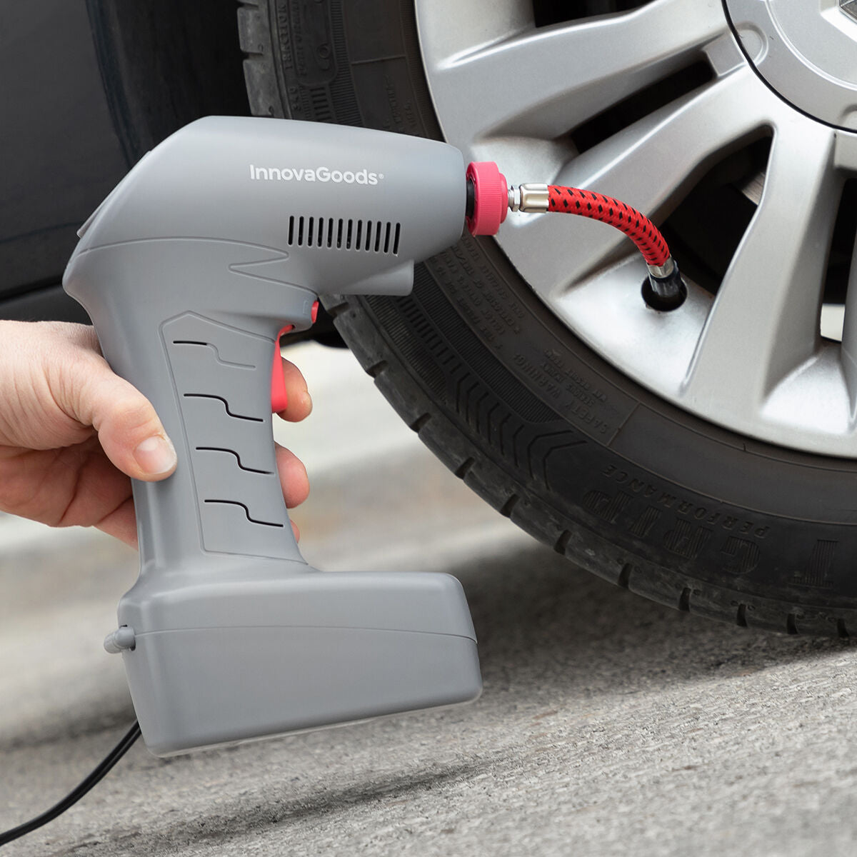 Airpro+ Luftkompressor mit LED am Fahrzeugreifen