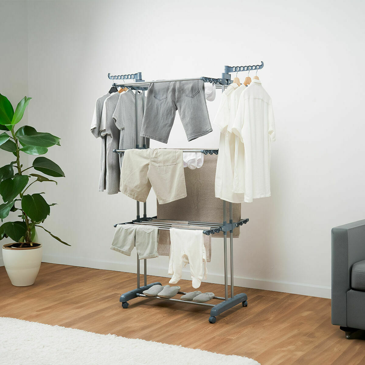 Pack Vertikaler klappbarer Wäscheständer mit Rädern und Wäschefaltbrett InnovaGoods – Produktansicht 2