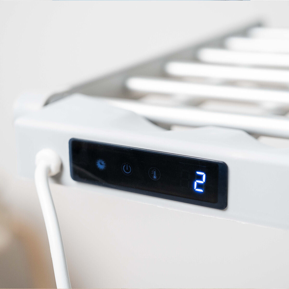 Nahansicht des beleuchteten Touchdisplays am Warmmat